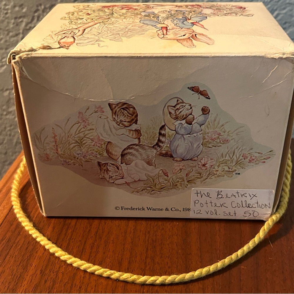 Beatrix Potter Collection 12 Books in Box - Picture 7 of 7